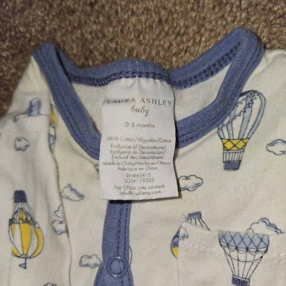Laura Ashley Baby Hot Air Balloons - Picture 3 of 3